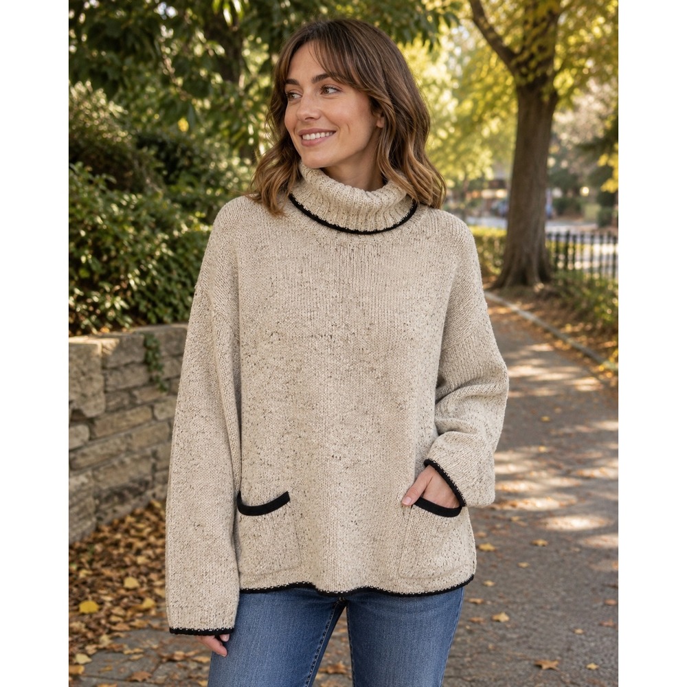 Vintage Cherokee Textured Turtleneck Sweater Large Cream Black Trim Pockets